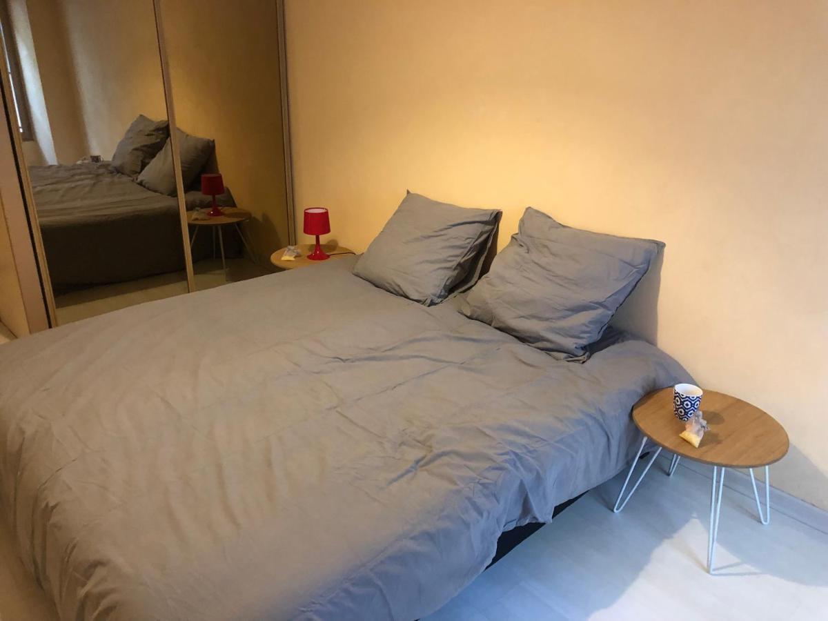 Magnifique Appartement Tout Equipe - 6 Personnes Le Puy-en-Velay ภายนอก รูปภาพ