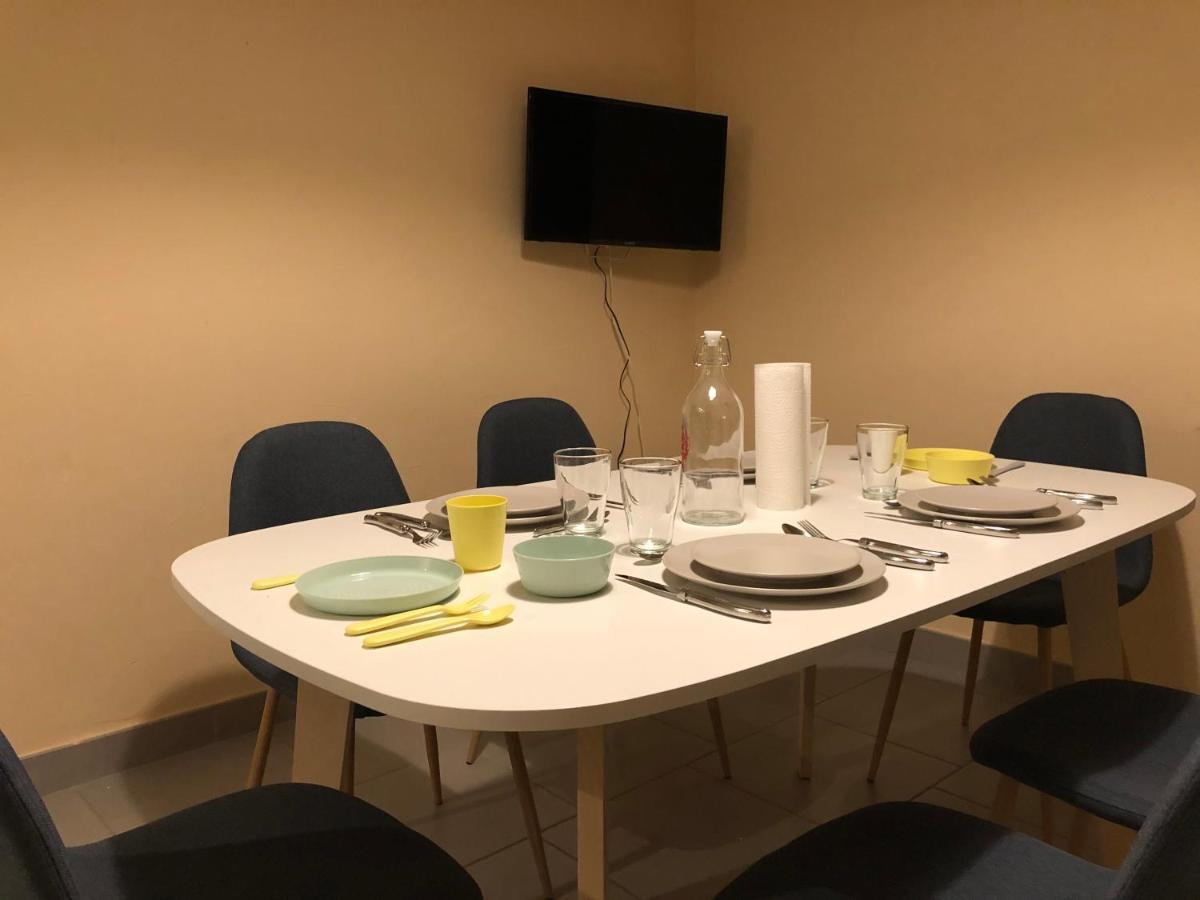 Magnifique Appartement Tout Equipe - 6 Personnes Le Puy-en-Velay ภายนอก รูปภาพ